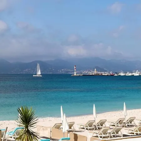 Spacious 3br Central - 6 Pax - 2 Mn From Croisette