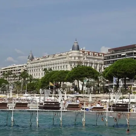 Spacious 3br Central - 6 Pax - 2 Mn From Croisette * Cannes