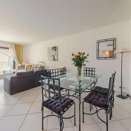Spacious 3br Central - 6 Pax - 2 Mn From Croisette Cannes